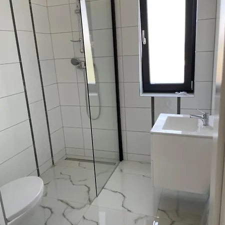 Pod Sosnami * サルビノボ